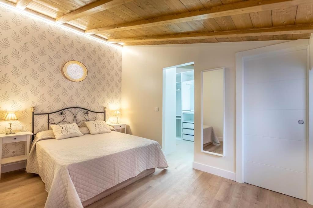 Playa Arrigunaga Getxo Con Parking Exteriör bild